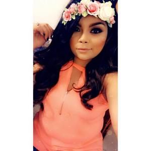 Meet your Posher, Sheyla